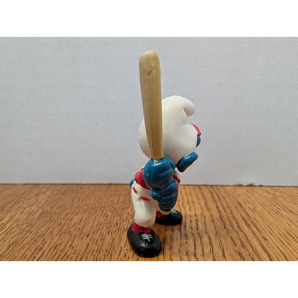 Smurf Baseball Batter by Schleich 1980 PEYO, Tan Bat - Picture 4 of 5